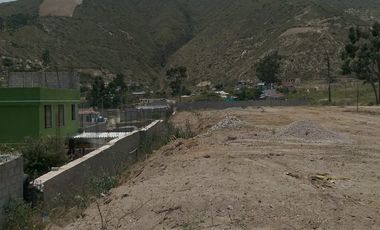 Venta de Terreno Mitad del Mundo Via Calacalí 8.400 m²  Negociable