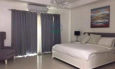 EXECUTIVE ONE BEDROOM CONDO FOR RENT IN ANGELES CITY