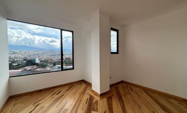 Penthouse central en venta en Loja