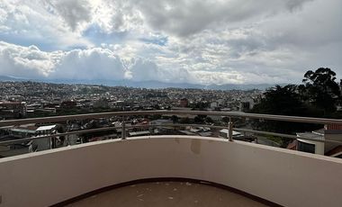 Penthouse central en venta en Loja