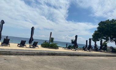 FOR RENT: PRIME BEACHFRONT 1BEDROOM CONDO UNIT WITH STUNNING SEAVIEW IN REEF RESIDENCES, LAPU-LAPU CITY, CEBU.