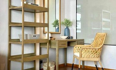 FOR RENT: PRIME BEACHFRONT 1BEDROOM CONDO UNIT WITH STUNNING SEAVIEW IN REEF RESIDENCES, LAPU-LAPU CITY, CEBU.