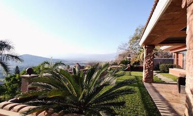 JIUTEPEC CLUB DE GOLF HDA. SAN GASPAR CASA EN VENTA CON VISTA PANORÁMICA