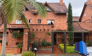 Casa en venta, sector Comercial San Nicolas del Municipio de Rionegro
