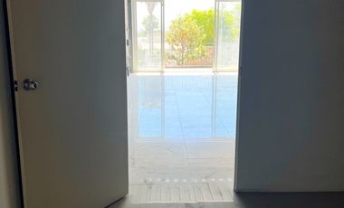 EXCELENTE LOCAL COMERCIAL EN RENTA EN PLAZA PASEO SENDAS EN CAPITAL NORTE  A 2KM DE AV. JUAN GIL PRECIADO Y A 950M DEL INSTITUTO TEPEYAC