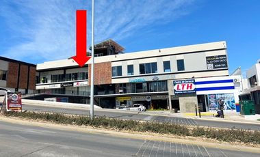 EXCELENTE LOCAL COMERCIAL EN RENTA EN PLAZA PASEO SENDAS EN CAPITAL NORTE  A 2KM DE AV. JUAN GIL PRECIADO Y A 950M DEL INSTITUTO TEPEYAC