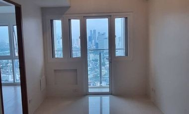 for sale ready for occupancy condo in condominium in Bonifacio global city rent to own