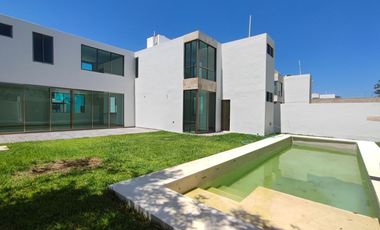 VENTA CASA NUEVA FRAC. SAN DIEGO CUTZ HACIENDA DE 4 RECAMARAS