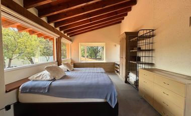 CASA EN VENTA EN LA ZONA CENTRO DE AVANDARO CON USO COMERCIAL