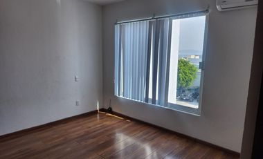 Rento casa Qeretaro Cumbres del Cimatario cerca de Centro Sur