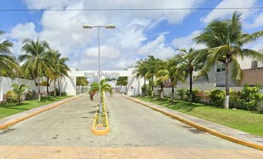¡¡Vive en hermosa y amplia casa en remate en Fracc. Quintas kavanayen, Benito Juárez,  Quintana Roo!