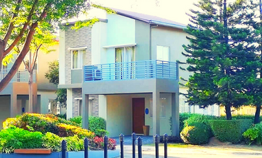 3-Bedroom, 2-Storey House in A Secured Township Community in Cavite!!!