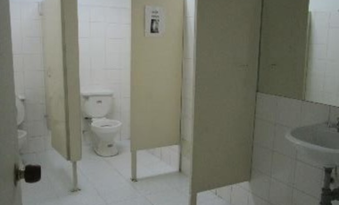 VENDEMOS LOCAL -  UBICADO EN ZONA COMERCIAL DE BOGOTA