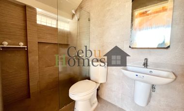 4 Bedroom House in Mandaue for Sale