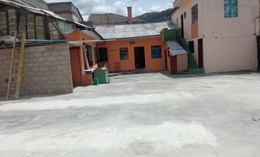 VENDO PROPIEDAD, AREA DE TERRENO 408m2 , ESQUINERA,SECTOR LA ATAHUALPA, QUITO, ECUADOR