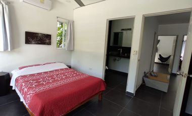 AMUEBLADA CASA CON ALBERCA PRIVADA EN ALDEA HA