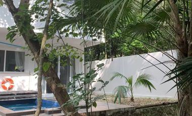 AMUEBLADA CASA CON ALBERCA PRIVADA EN ALDEA HA