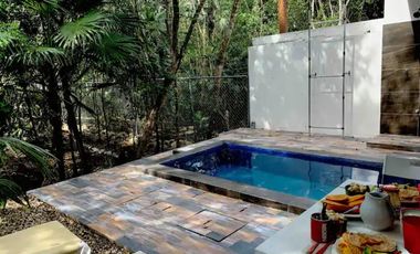 AMUEBLADA CASA CON ALBERCA PRIVADA EN ALDEA HA