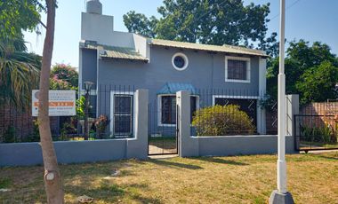 En venta: Duplex céntrico en Romang