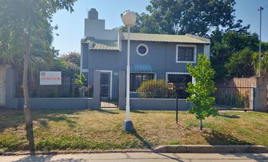 En venta: Duplex céntrico en Romang