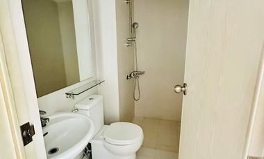 61.47 sqm FOR SALE IN AZURE URBAN RESORTS RESIDENCES PARANAQUE