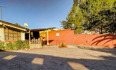 HOSTERIA en venta, 10.000m2 de terreno y 968m2 construidos, piscina, 20 parqueos