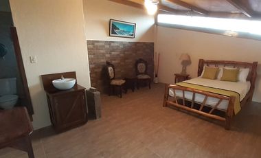 HOSTERIA en venta, 10.000m2 de terreno y 968m2 construidos, piscina, 20 parqueos