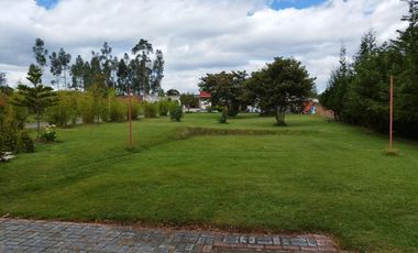 HOSTERIA en venta, 10.000m2 de terreno y 968m2 construidos, piscina, 20 parqueos