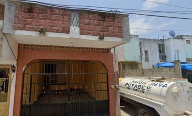 CASA EN COL. AMPLIACIÓN LUIS DONALDO COLOSIO, VERACRUZ.