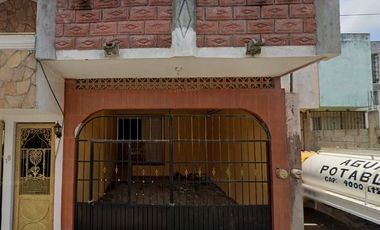 CASA EN COL. AMPLIACIÓN LUIS DONALDO COLOSIO, VERACRUZ.