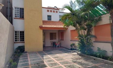 Casa en Venta en Col. Granjas, Cuernavaca Morelos.