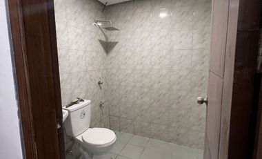 3-Storey Townhouse for Sale in Quezon City near E. Rod and Banawe Streets / Welcome Rotonda