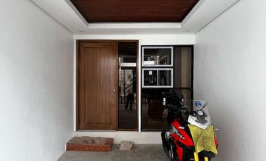 3-Storey Townhouse for Sale in Quezon City near E. Rod and Banawe Streets / Welcome Rotonda