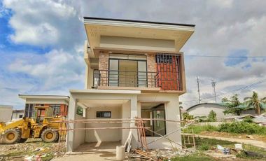 READY FOR OCCUPANCY 4- bedroom single attached house and lot for sale in Woodway Townhomes Talisay City