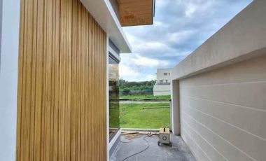 6BR Brandnew House Ciudad Verde, Ma-a Near Schools and Downtown