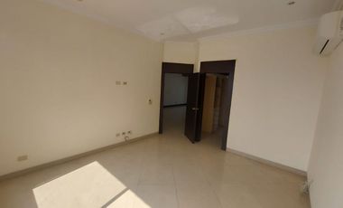 Samborondon, Venta Hermosa Casa de 5 Dorm. con Piscina y Vista Al Rio