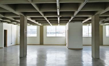 PR12293 Oficina en arriendo en el sector Itagui