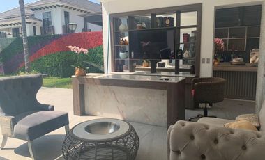 Isla Mocoli, Alquilo Linda Casa Amoblada con Piscina