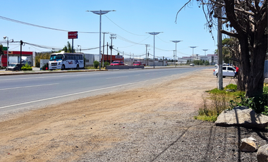 Terreno en Renta excelente para comercio cerca del AIFA