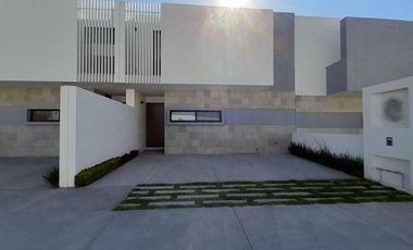 Casa totalmente amueblada en venta zona Viña Antigua $3'500,000