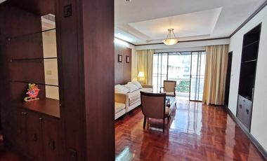 Low-rise Apartment (Pet-friendly) 2 Bedroom around BTS Chit Lom, Langsuan