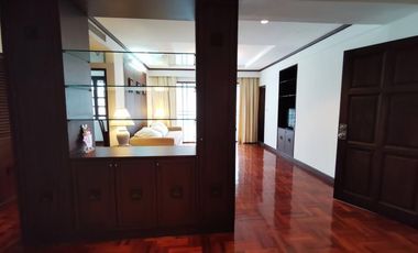 Low-rise Apartment (Pet-friendly) 2 Bedroom around BTS Chit Lom, Langsuan