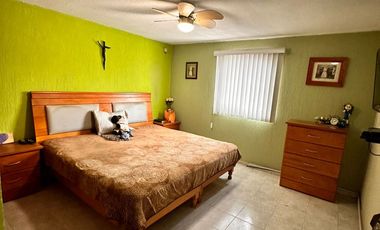 VENTA DE CASA EN ESQUINA CON 5 HABITACIONES