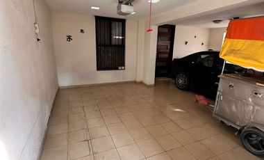 VENTA DE CASA EN ESQUINA CON 5 HABITACIONES