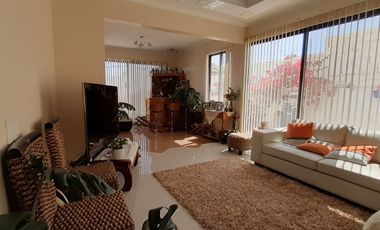 Vendo hermosa Casa Jardines del Sur