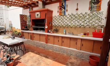 Vendo hermosa Casa Jardines del Sur