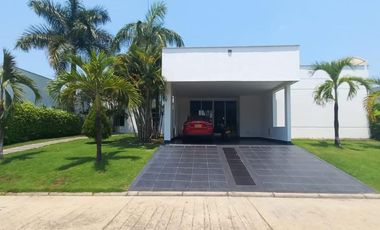 Venta de Casa Condominio bosques de cantabria de la ciudad de neiva