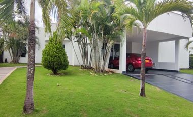 Venta de Casa Condominio bosques de cantabria de la ciudad de neiva