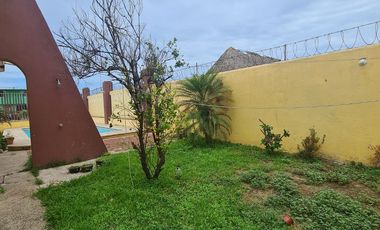 EN VENTA CASA EN ACAPULCO PIE DE LA CUESTA BARRA DE COYUCA CERCA DE LA PLAYA
