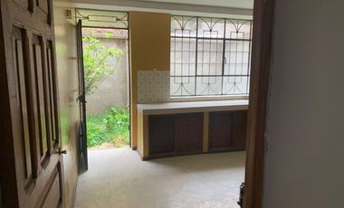 Vendo linda casa de 3 pisos  mas Tienda  -  En esquina  - Pio Pata - Huancayo –